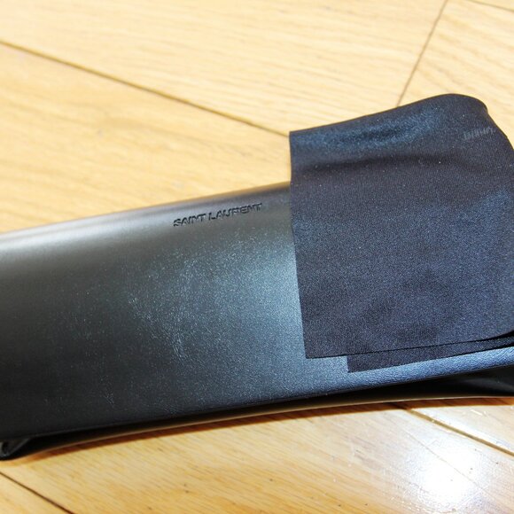 BNWT AW24 SAINT LAURENT PARIS BLACK SHIELD SUNGLASSES - Picture 4 of 6